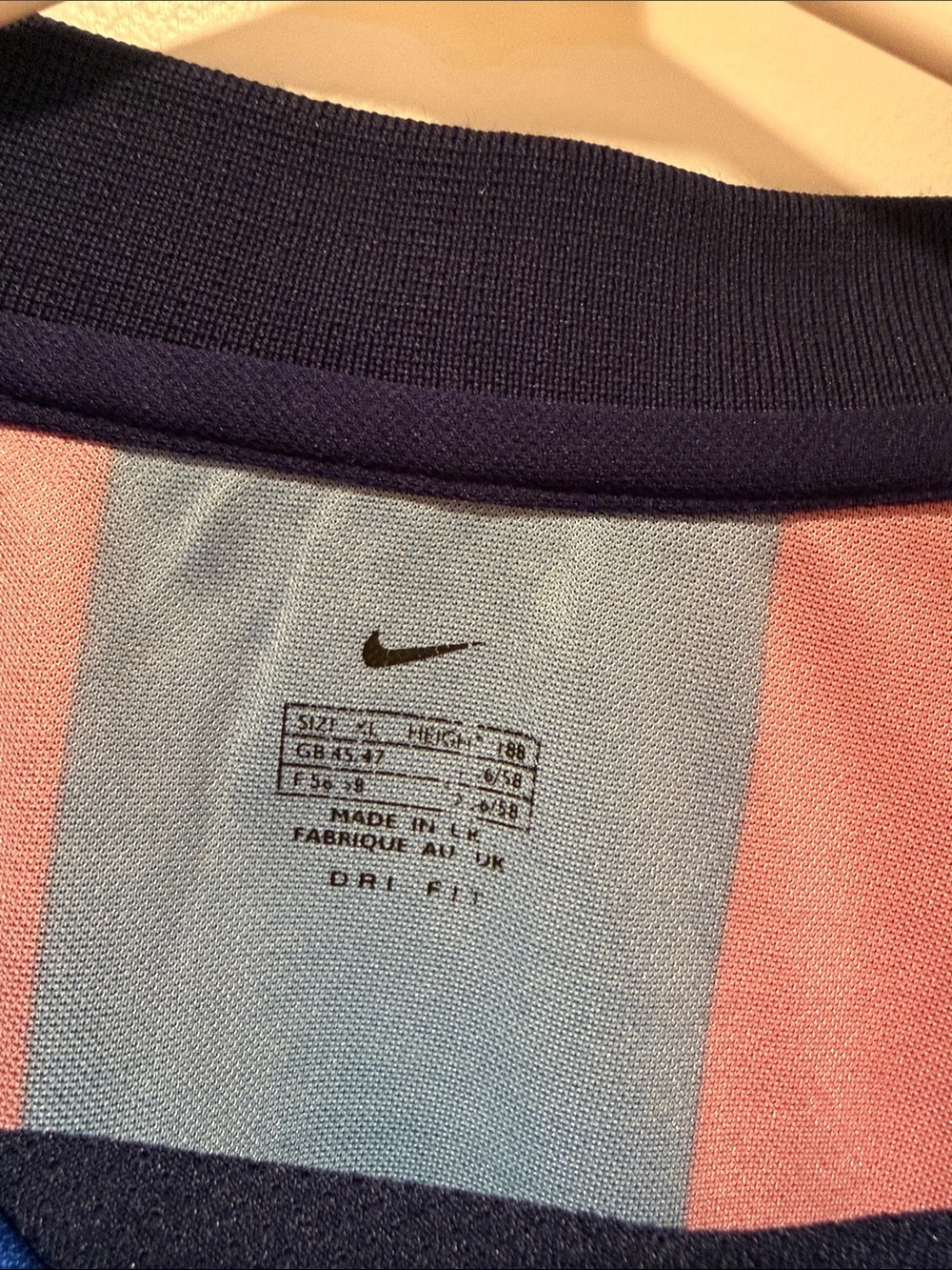 FC Barcelona Men’s Jersey - Picture 3 of 5